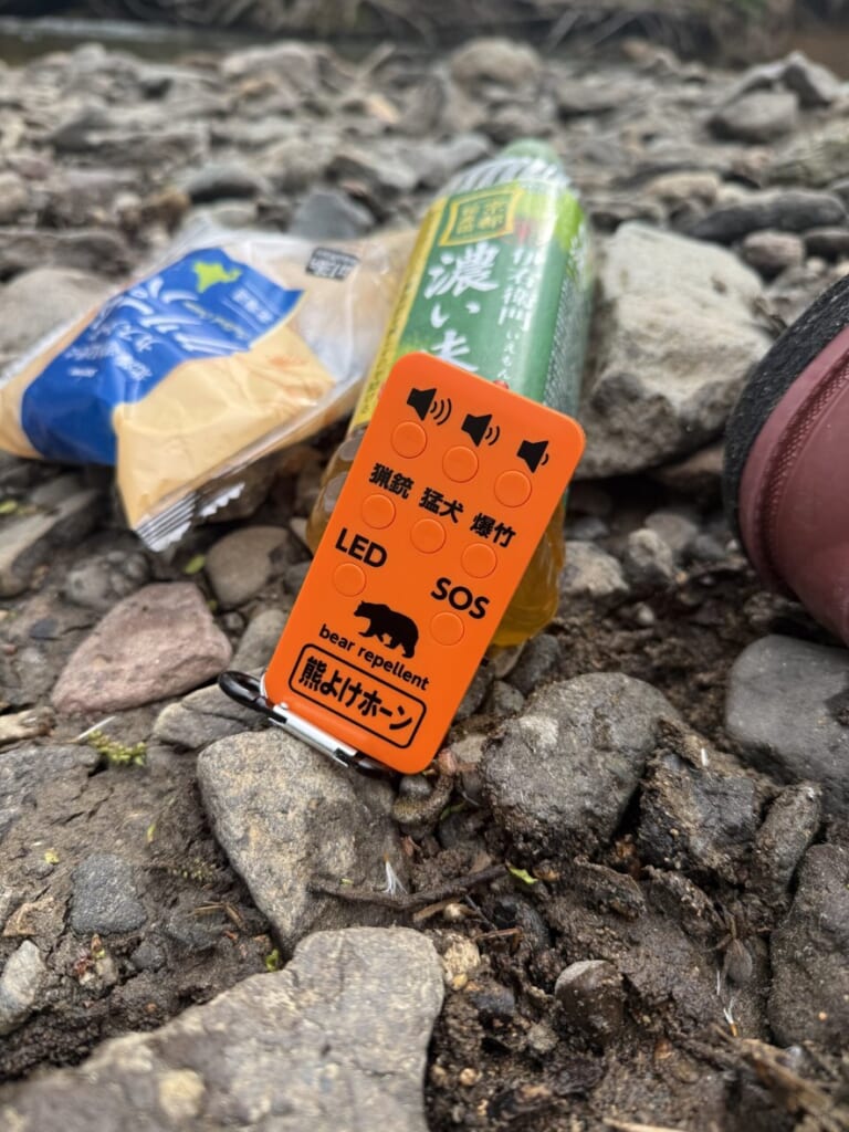 渓流釣りで携帯する熊よけホーン